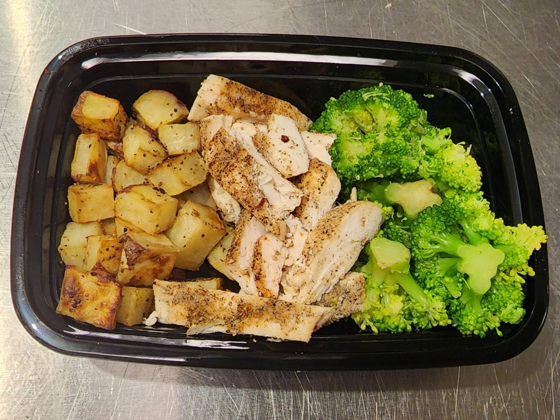 Basics - Chicken, Potatoes and Broccoli